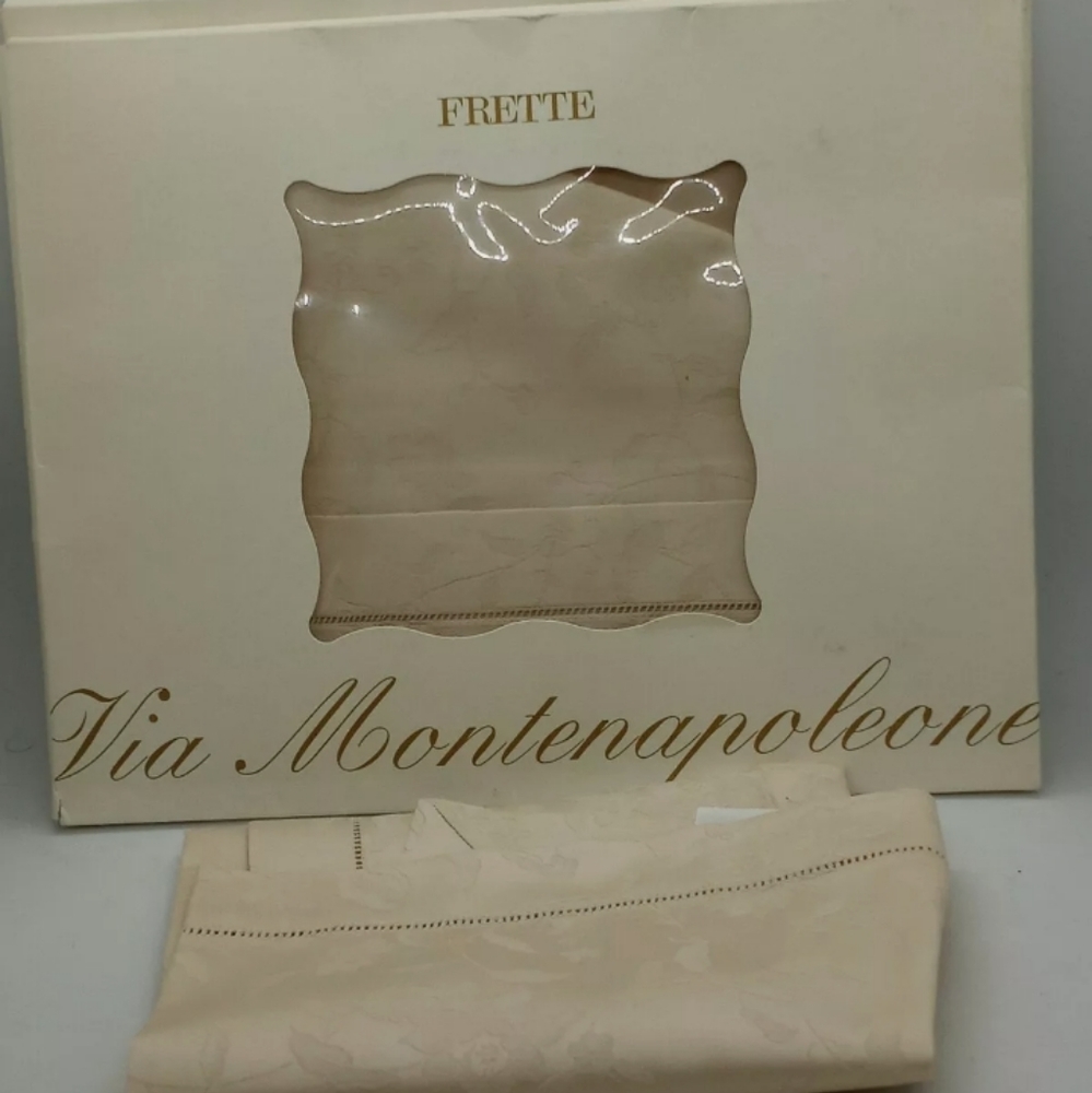 Frette Via Montenapoleone Milano Italy Napkins lot of three cotton fine quality
